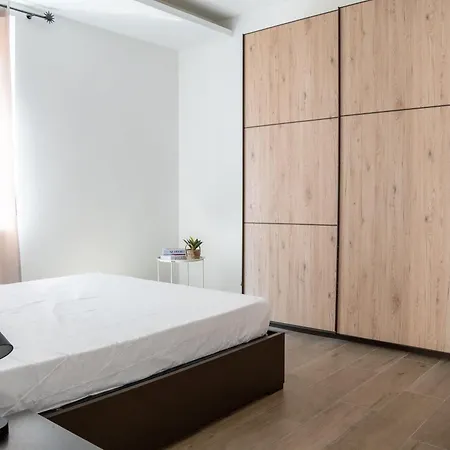 Attico Con Terrazzo דירה *