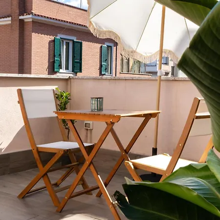 Attico Con Terrazzo דירה *