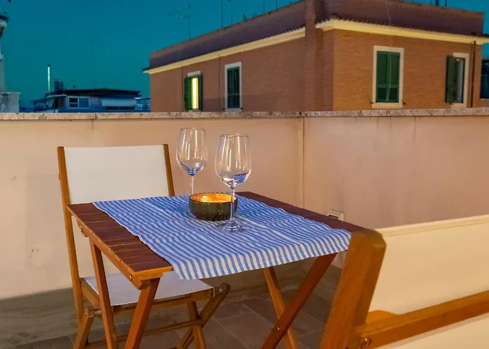 Attico Con Terrazzo Apartament Rzym
