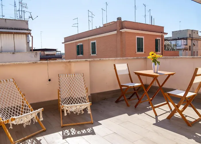 Attico Con Terrazzo Apartament Rzym